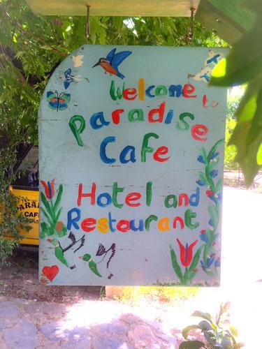 Hotel Paradise Cafe And Restaurant *