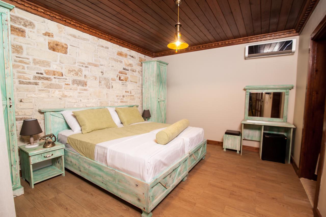 1922 Hotel