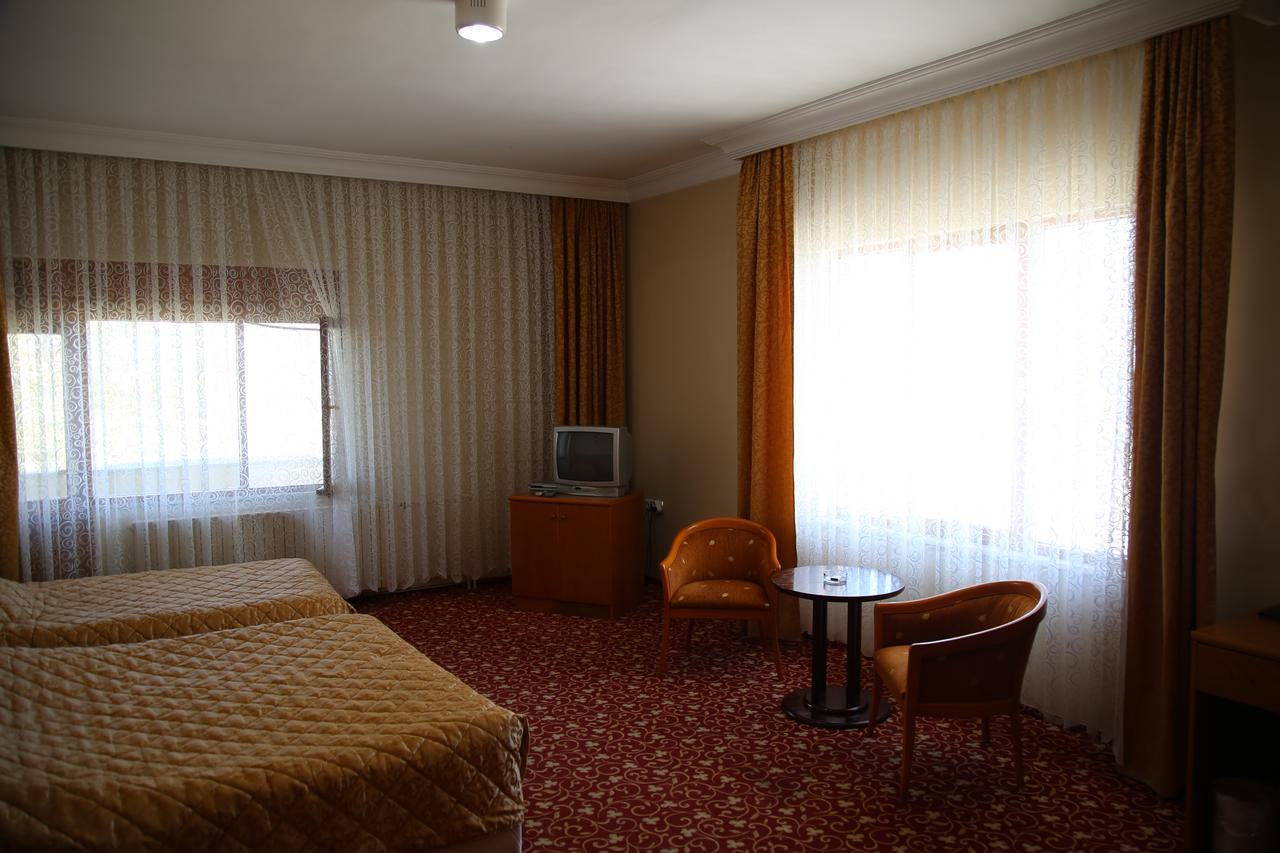 Hotel Omtel 3*
