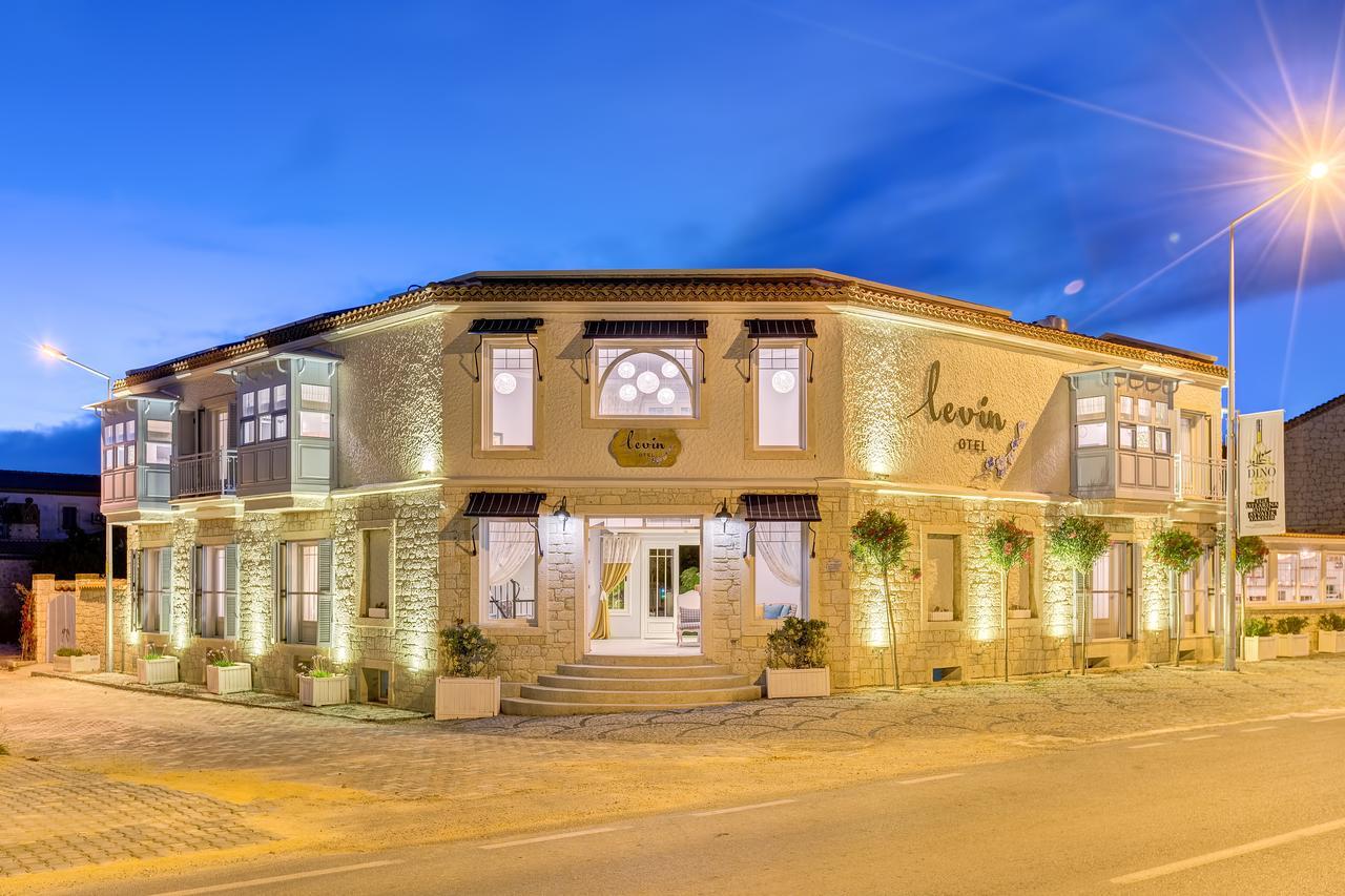 Levin Hotel *