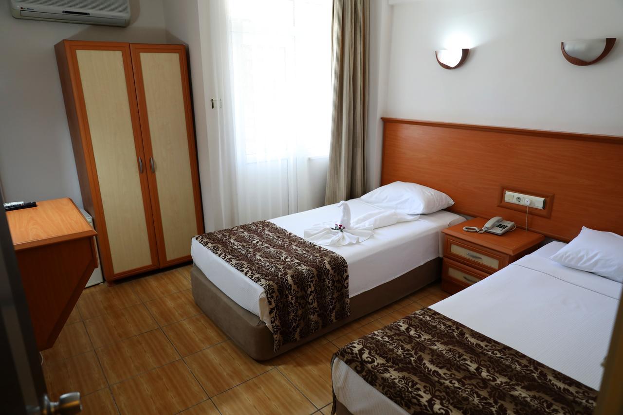 Hotel Park Marina 3*