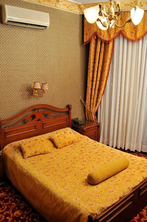 Grand De Londres Hotel 4*