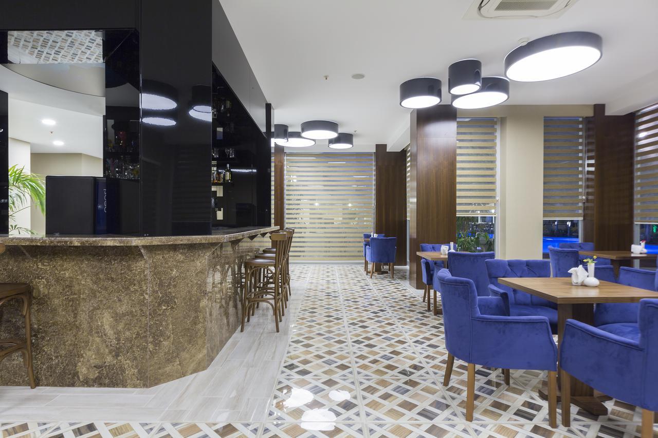 Hotel Marpessa Blue &