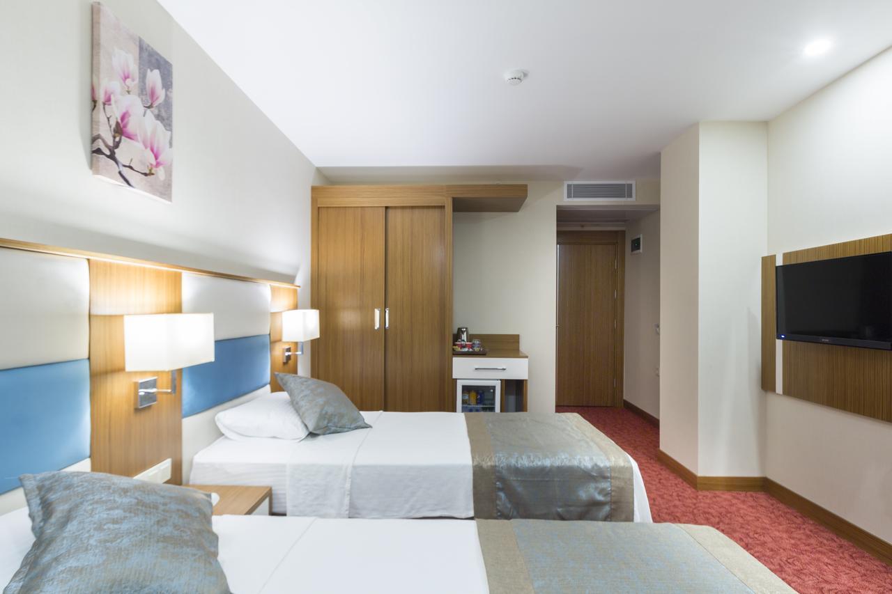 Hotel Marpessa Blue &