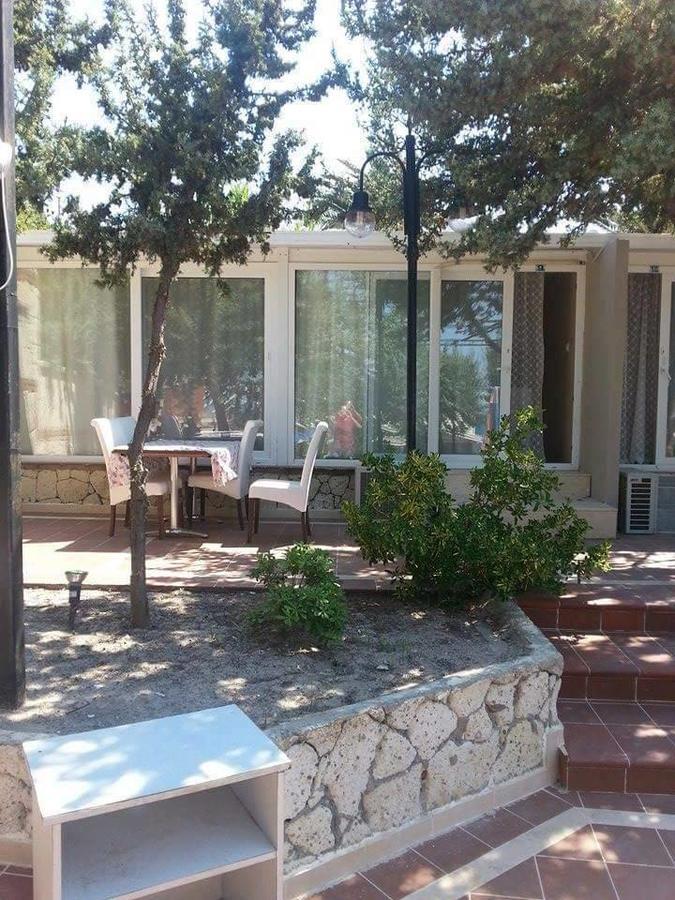 Yona Bed & Breakfast