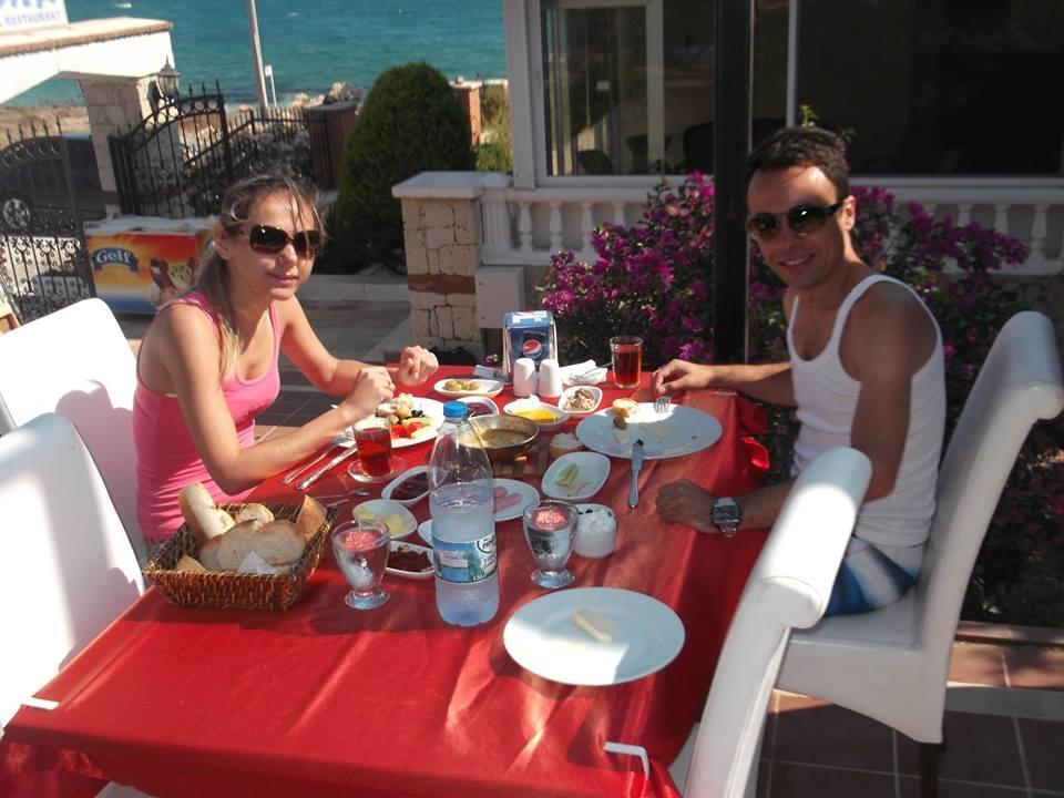 Yona Cesme