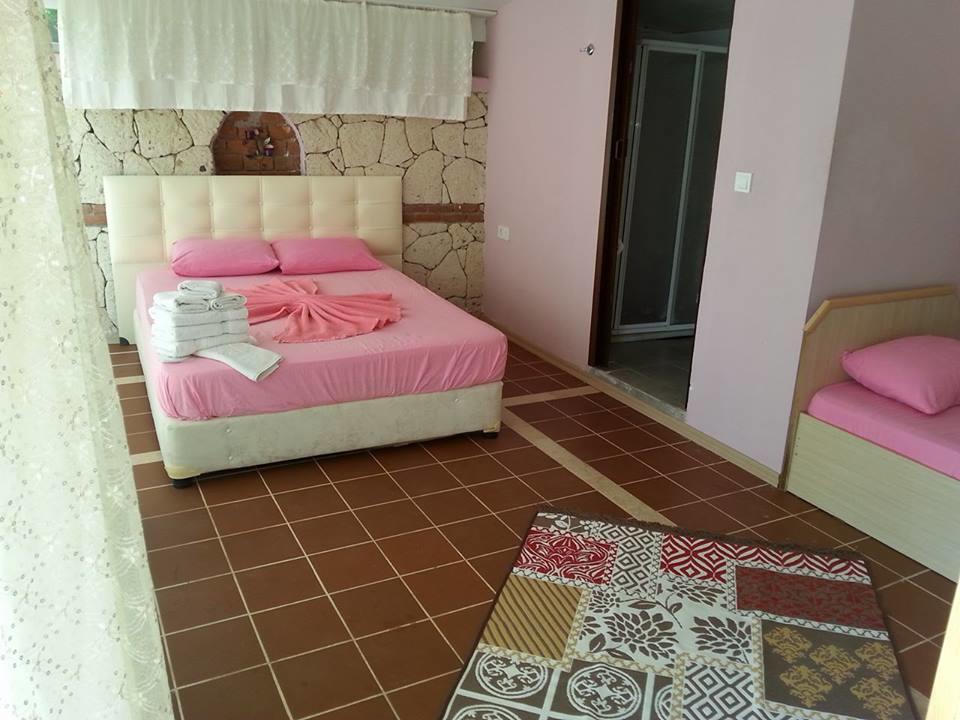 Yona Bed & Breakfast Cesme