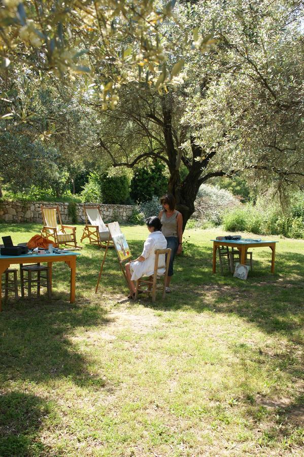 Emel Hotel