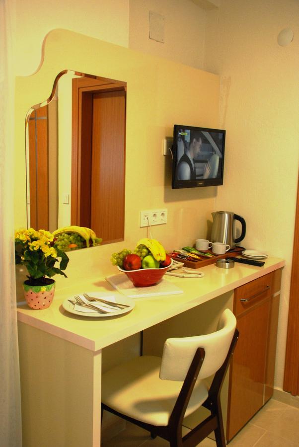 Palm Beach Hotel 3*