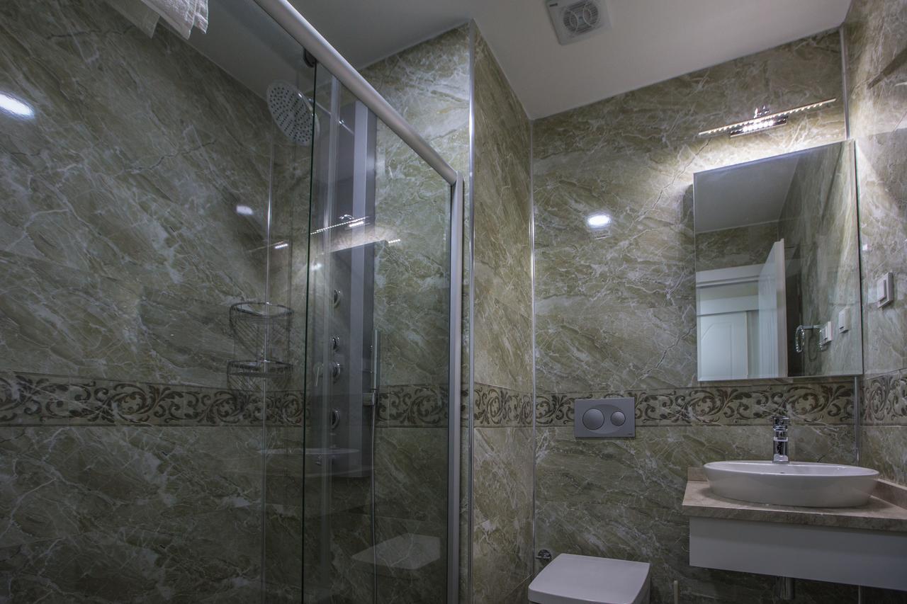 Clementin Suits Aparthotel