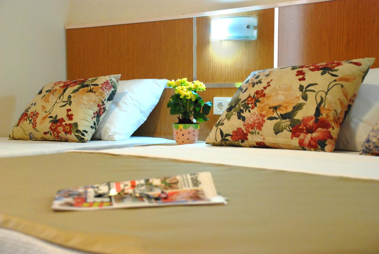 Palm Beach Hotel