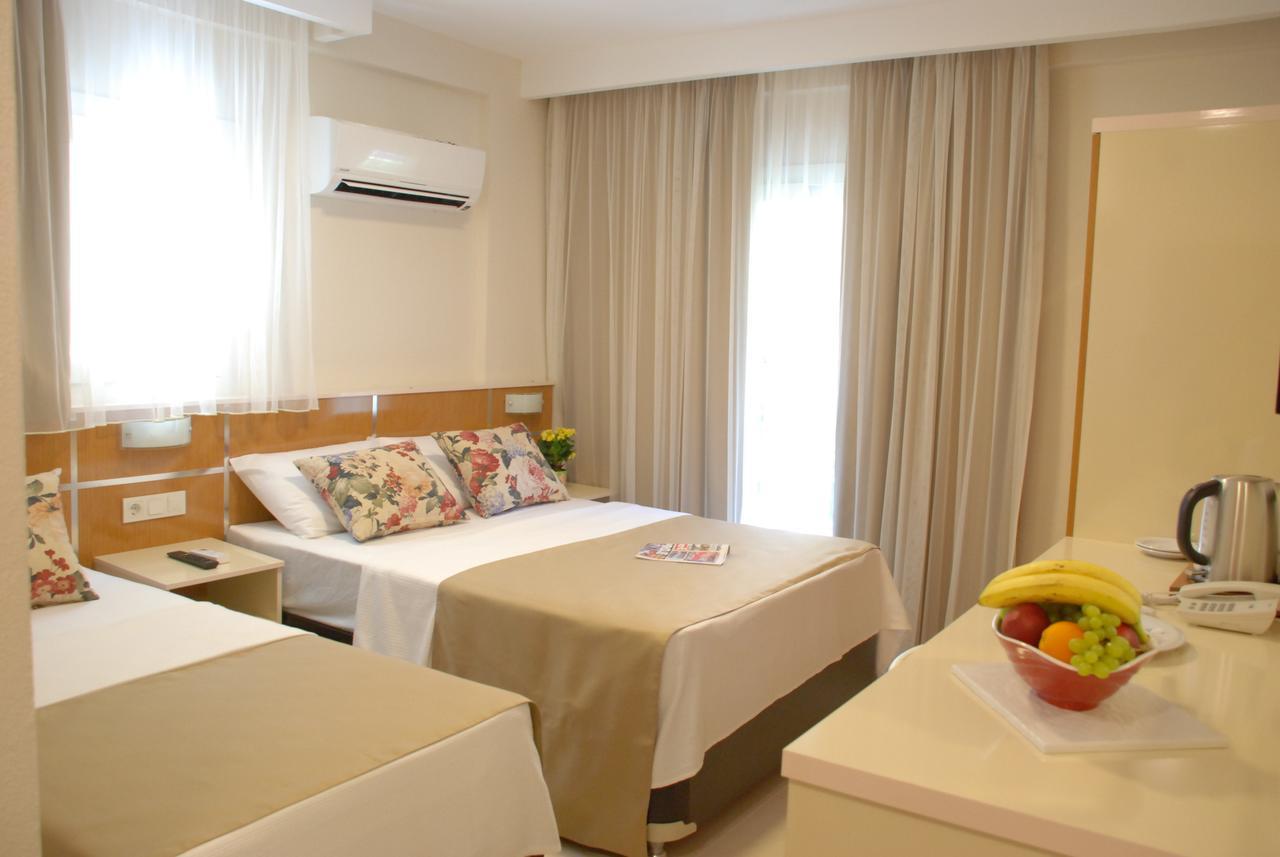 Hotel Palm Beach 3*
