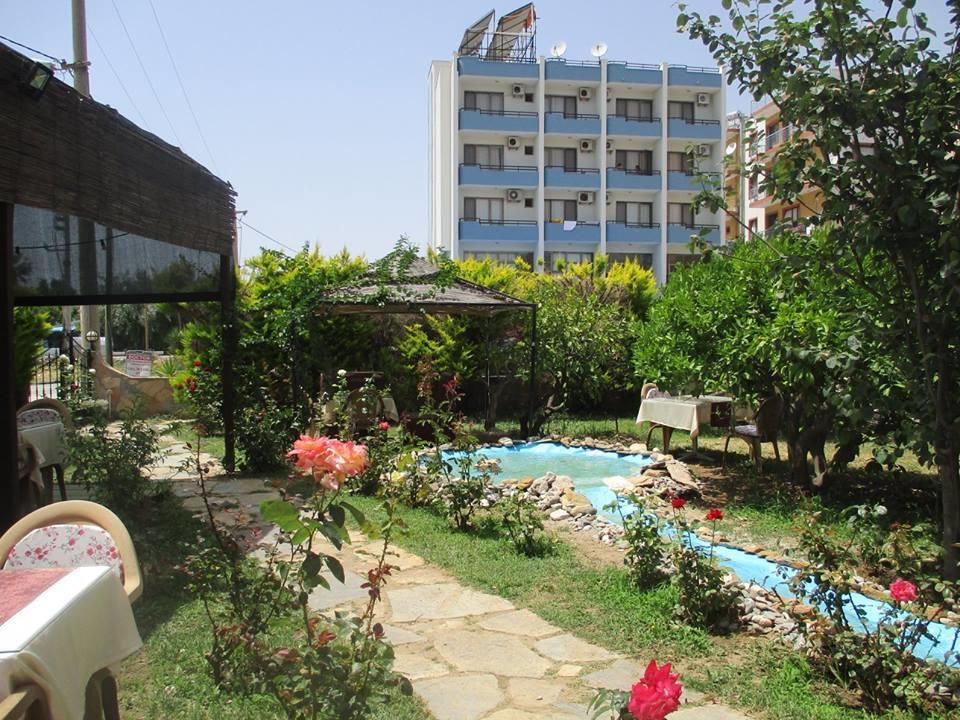 Hotel Mandarin Beach