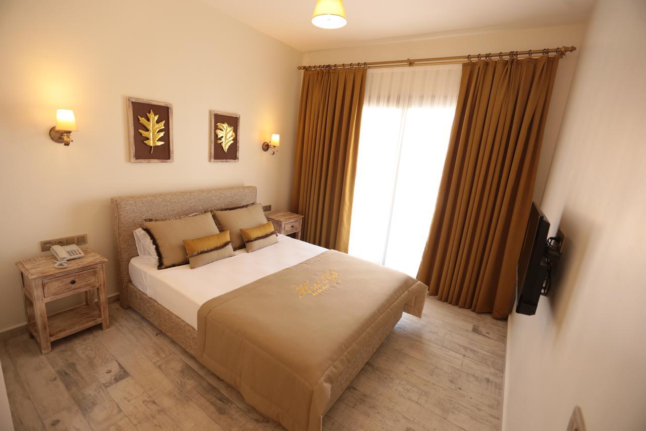 De Gold (adults Only) 2*