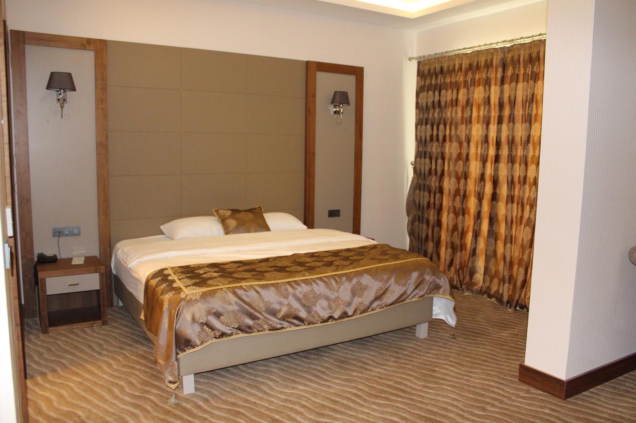 Yze Pirlanta Hotel