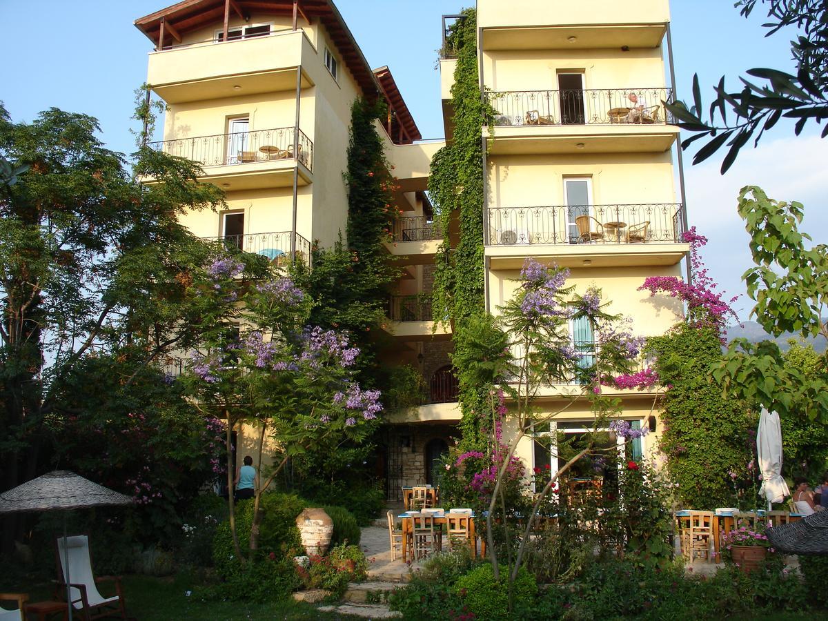 Hotel Emel *