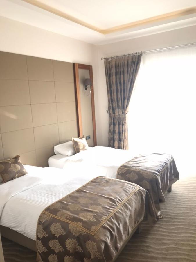 Hotel Yze Pirlanta