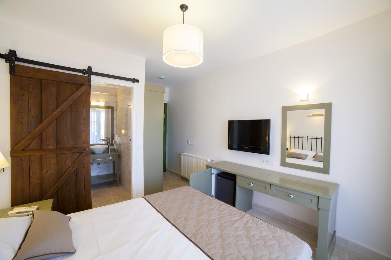 Assos Oleas Hotel