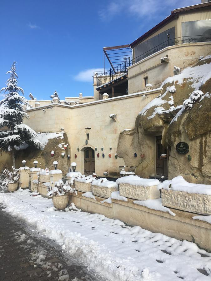 Hotel Demisos Caves