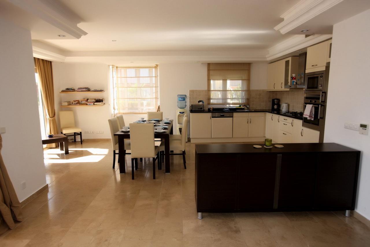 Palm Lane * Belek