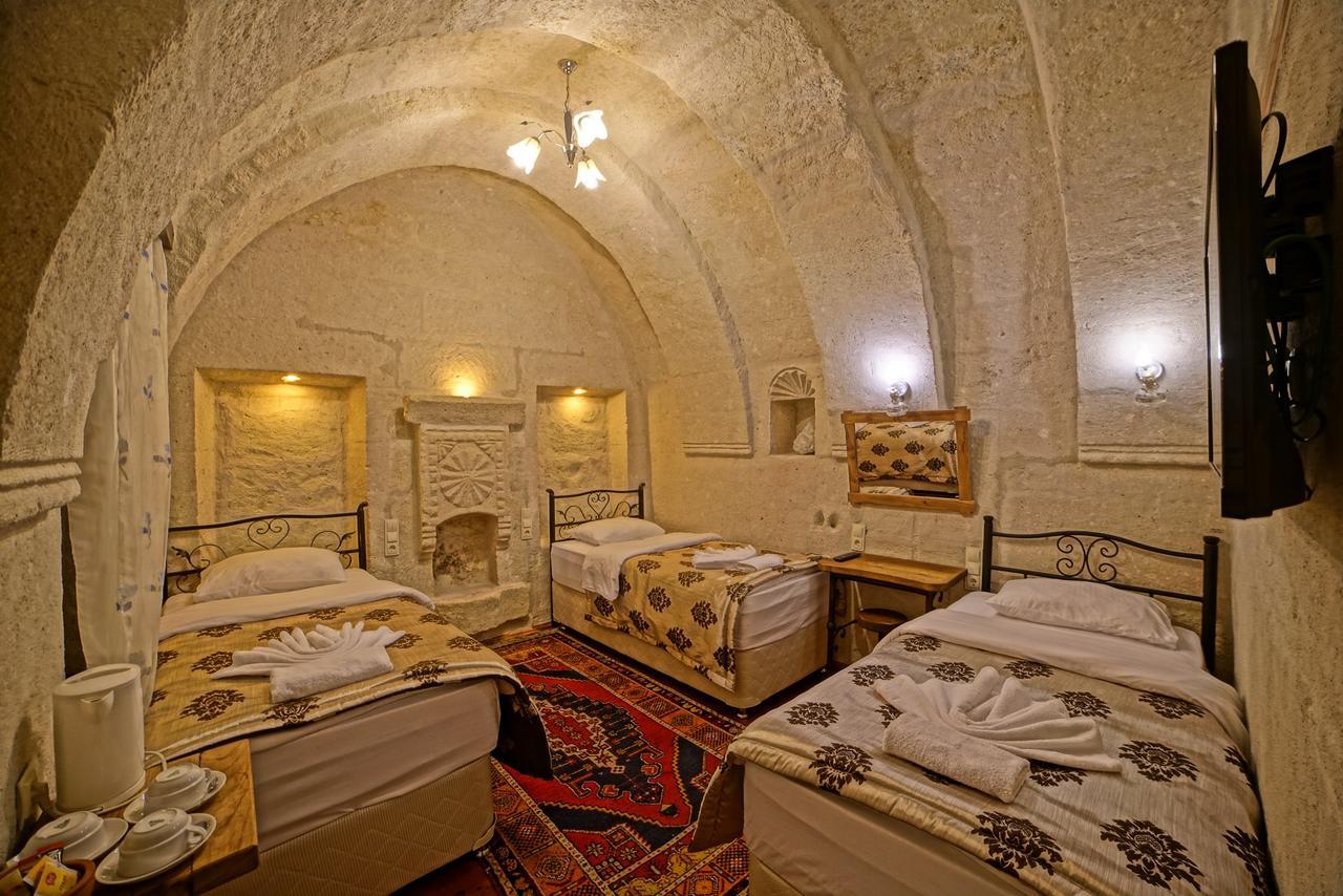 Inn Melek Cave