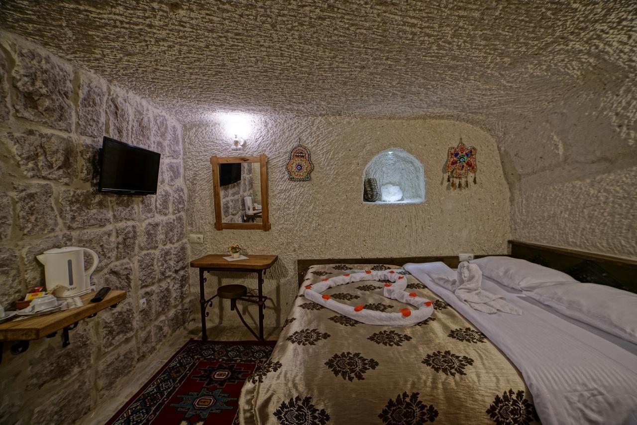 Melek Cave Inn