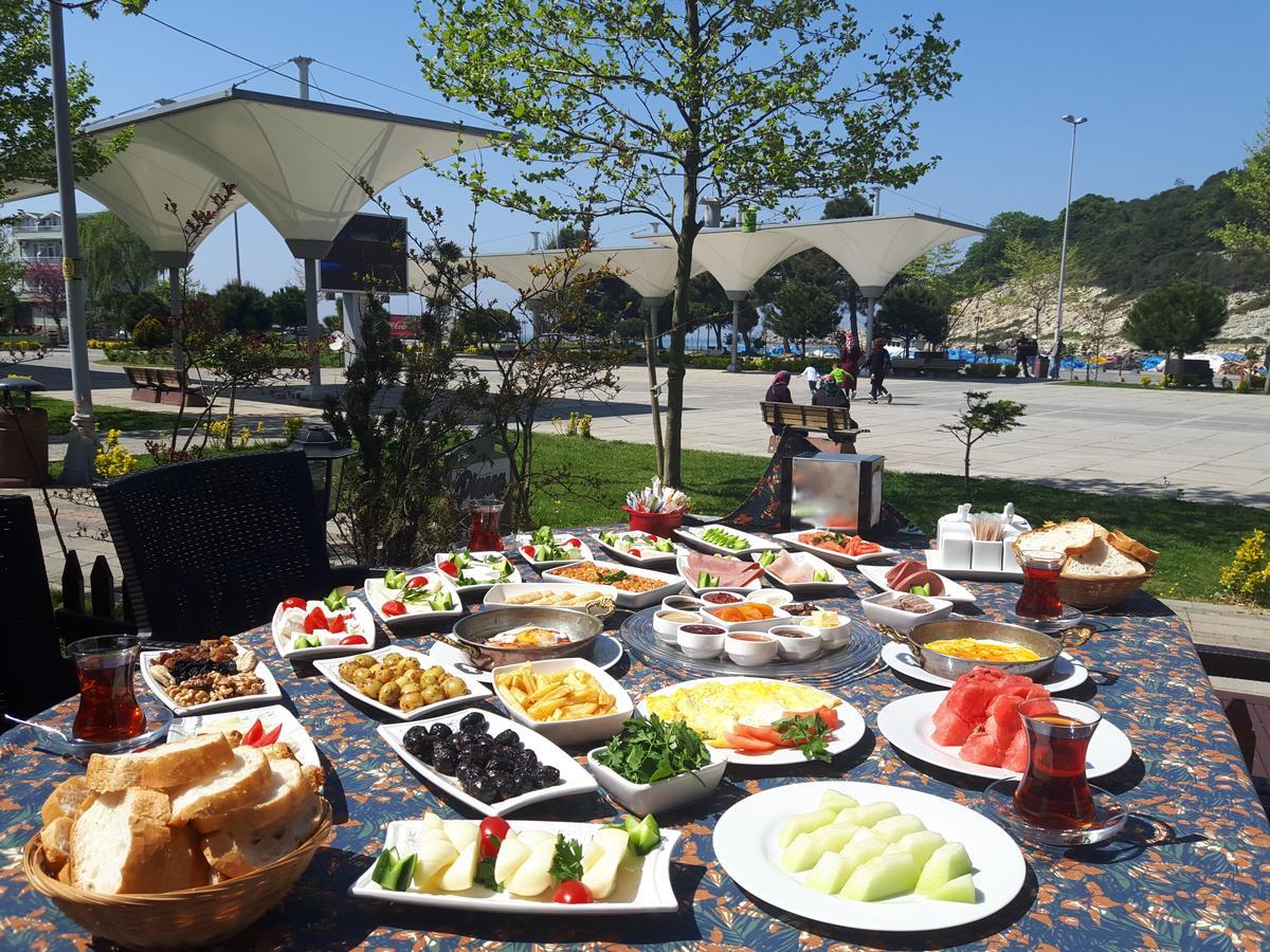 Piazza Hotel 3*