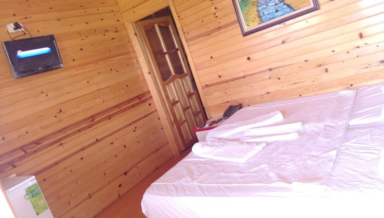 Grand Ada Hotel