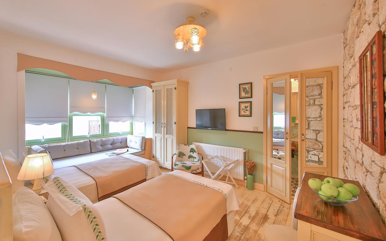 Palas Alacati - Adult Only