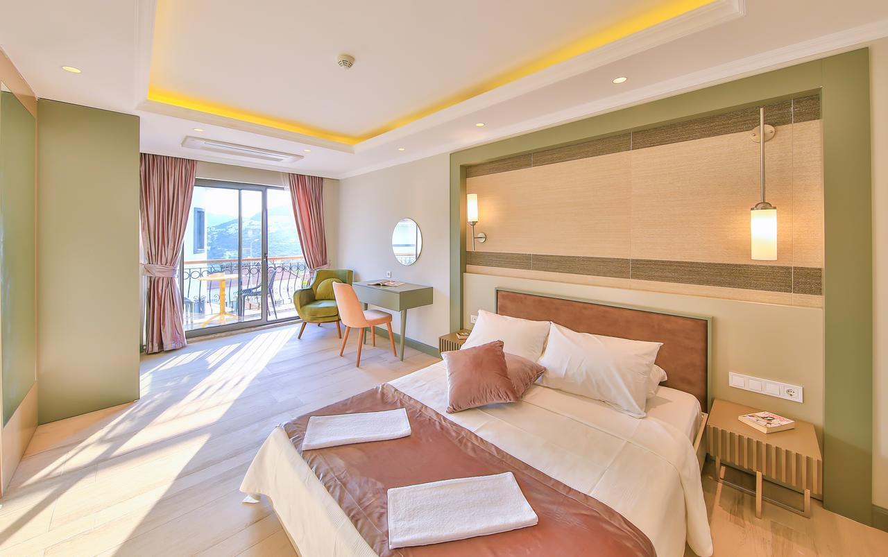 Samira & Aparts & 3* Kalkan