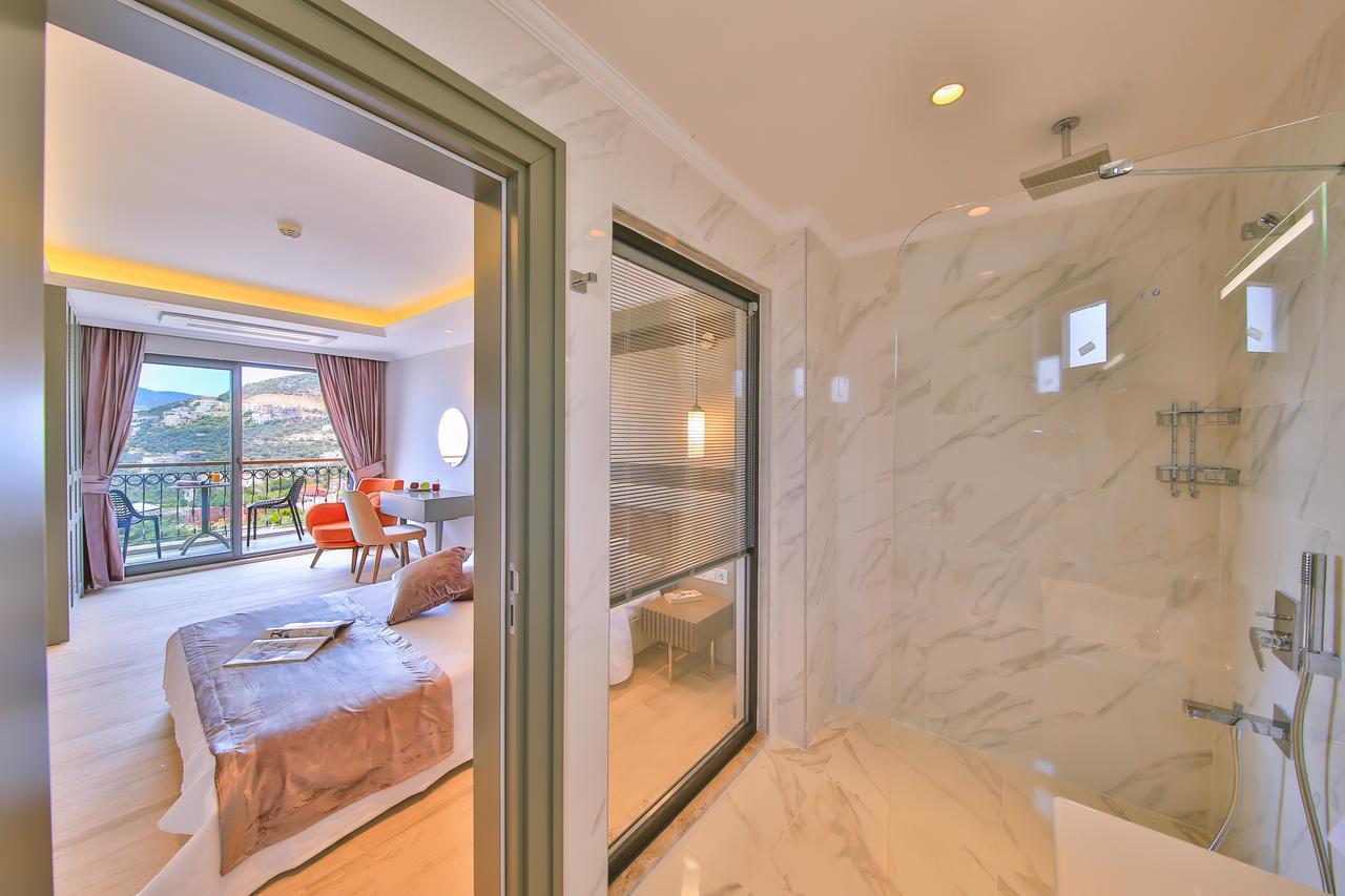 Samira & Aparts & Kalkan