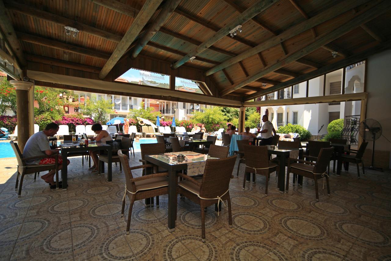 Aparthotel Moonlight Apart 3*