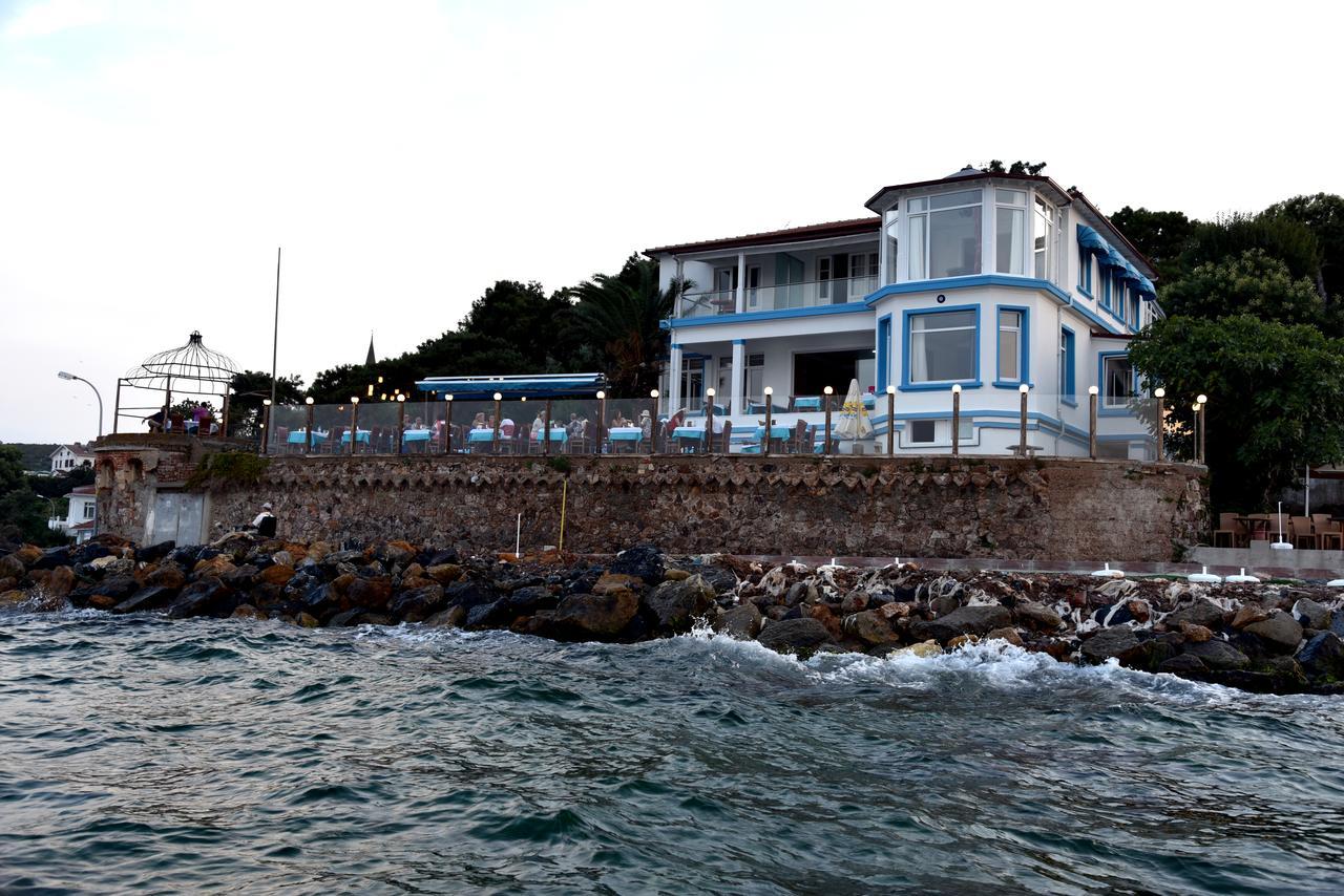 Pyrgos Hotel *