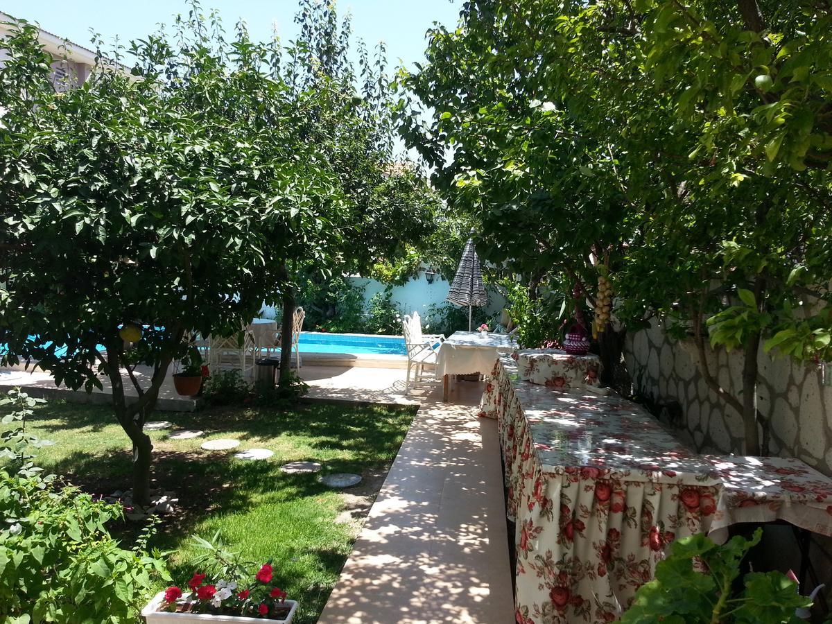 Sari Kosk Butik Alacati