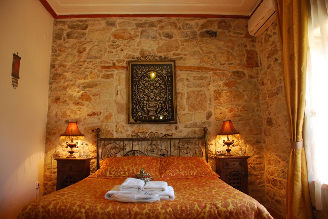 Antik Hotel 2*