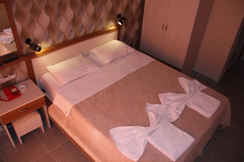 Hotel Saturn