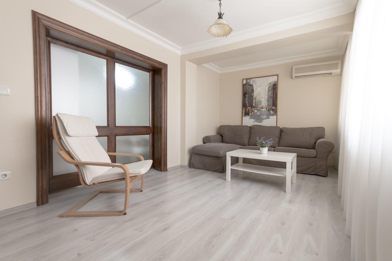 Aparthotel Bueyuekada - Yeni