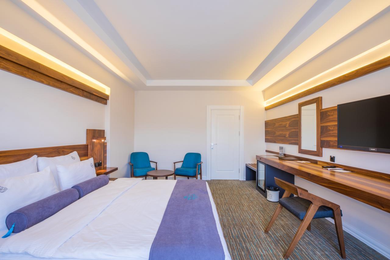 Karpalas & Hotel 4*