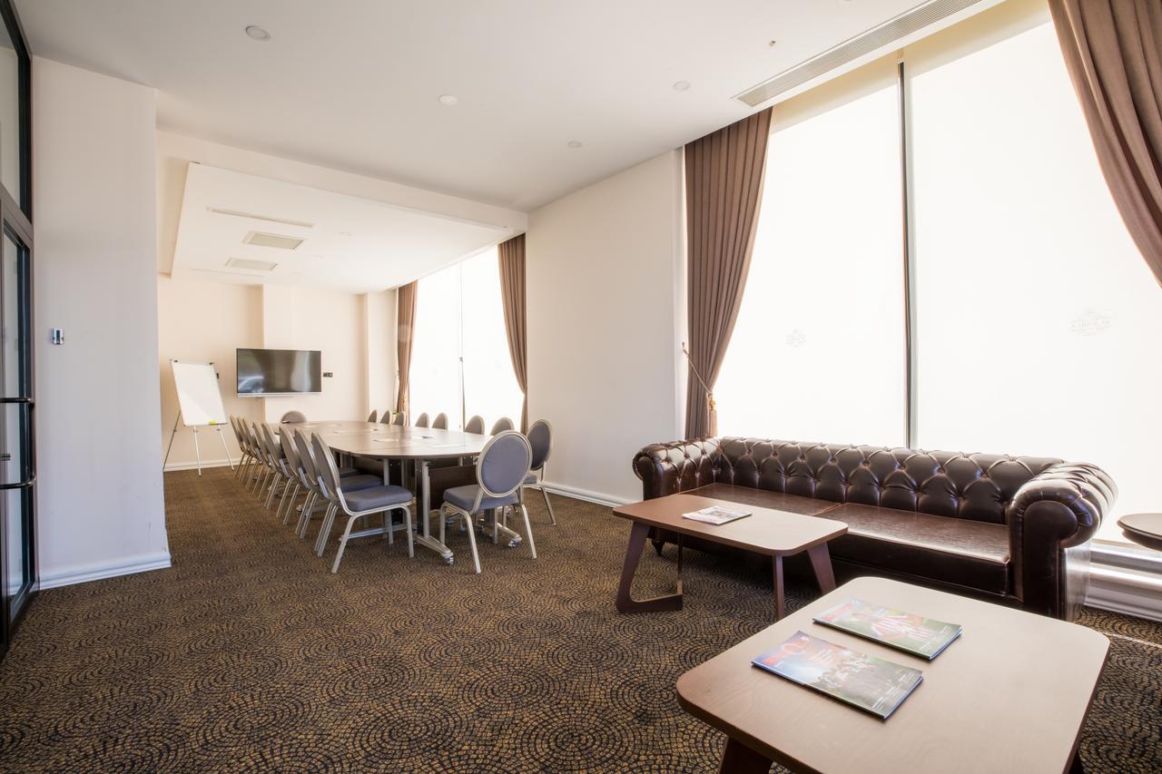 Hotel Karpalas & 4*