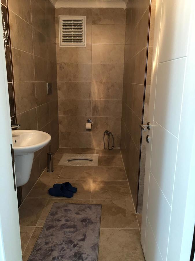 Apartment May Yapi