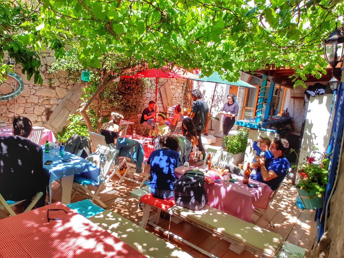 Afet Hanim Konagi Guest house 3*