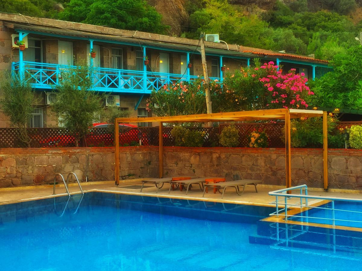 Aristo Hostel Assos