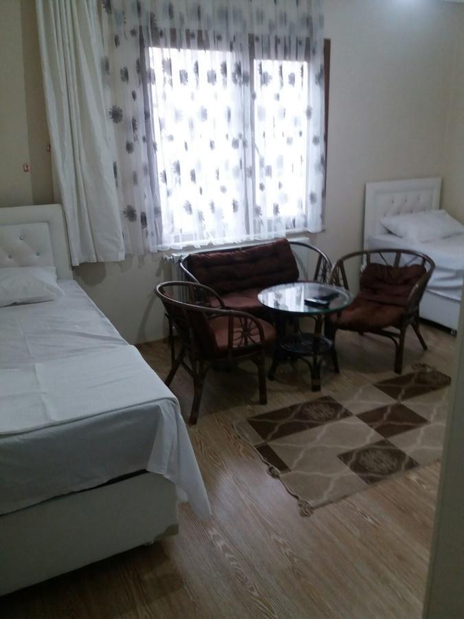 Yanki Apart Apartment