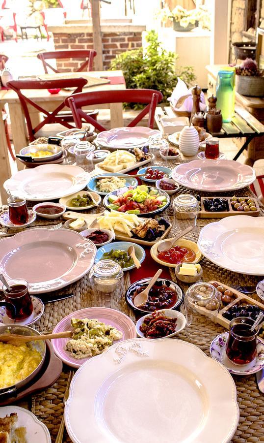 Fi̇li̇zce Konuk Evi *