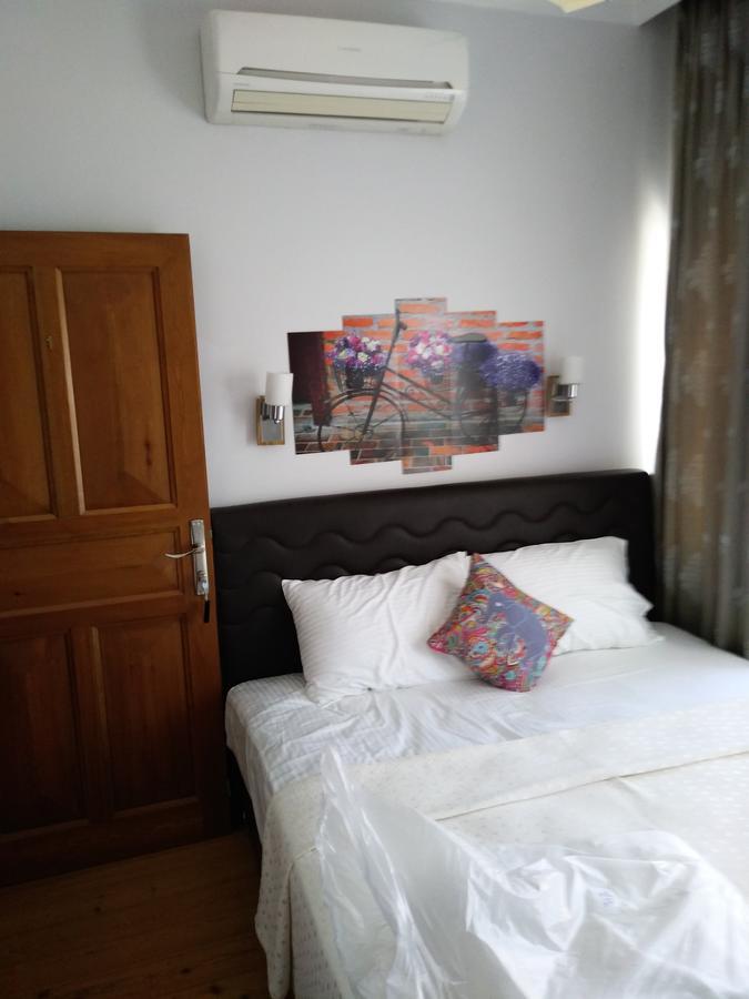 Hera (adults Only) 4*