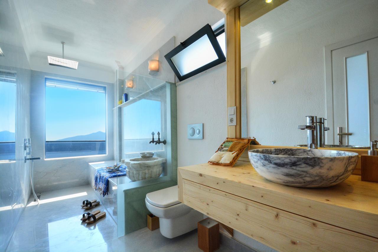 Hera * Kalkan