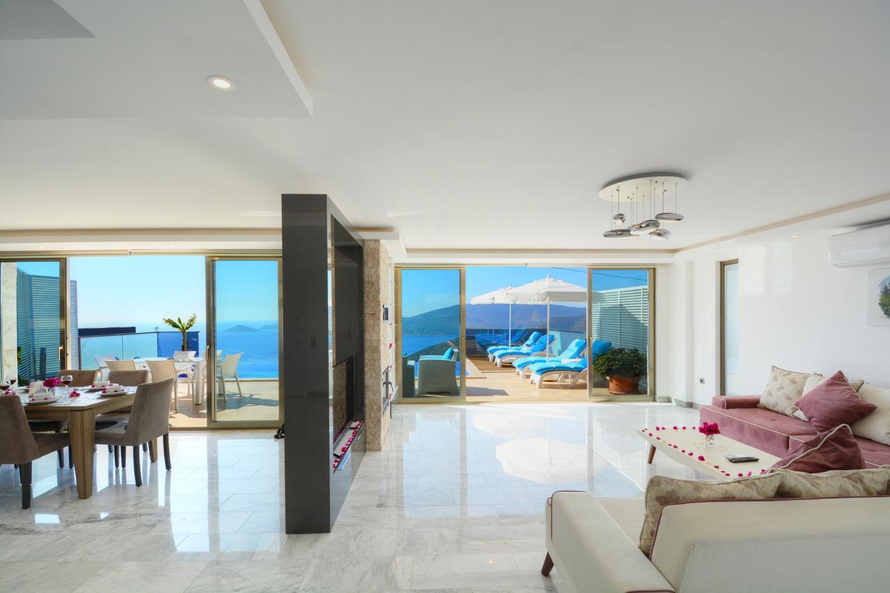Bella Villa *