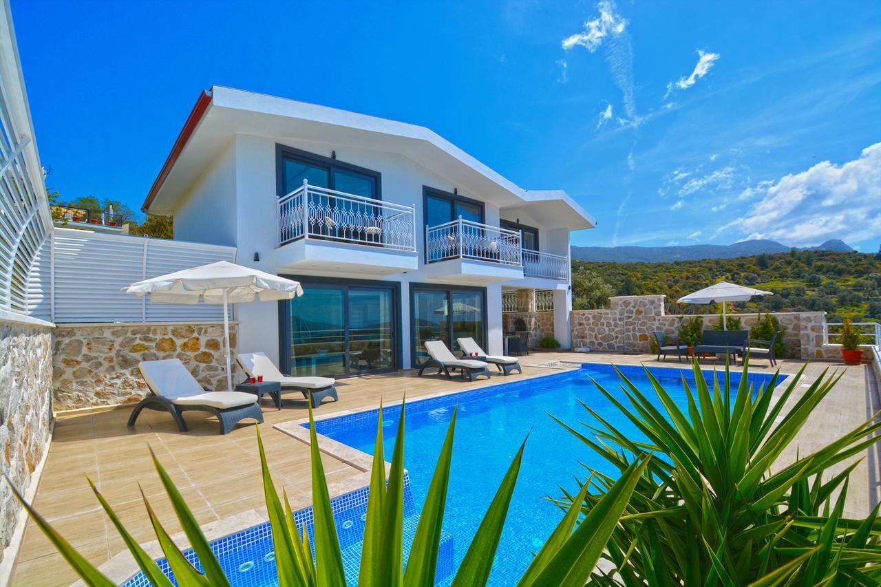 Dora * Kalkan