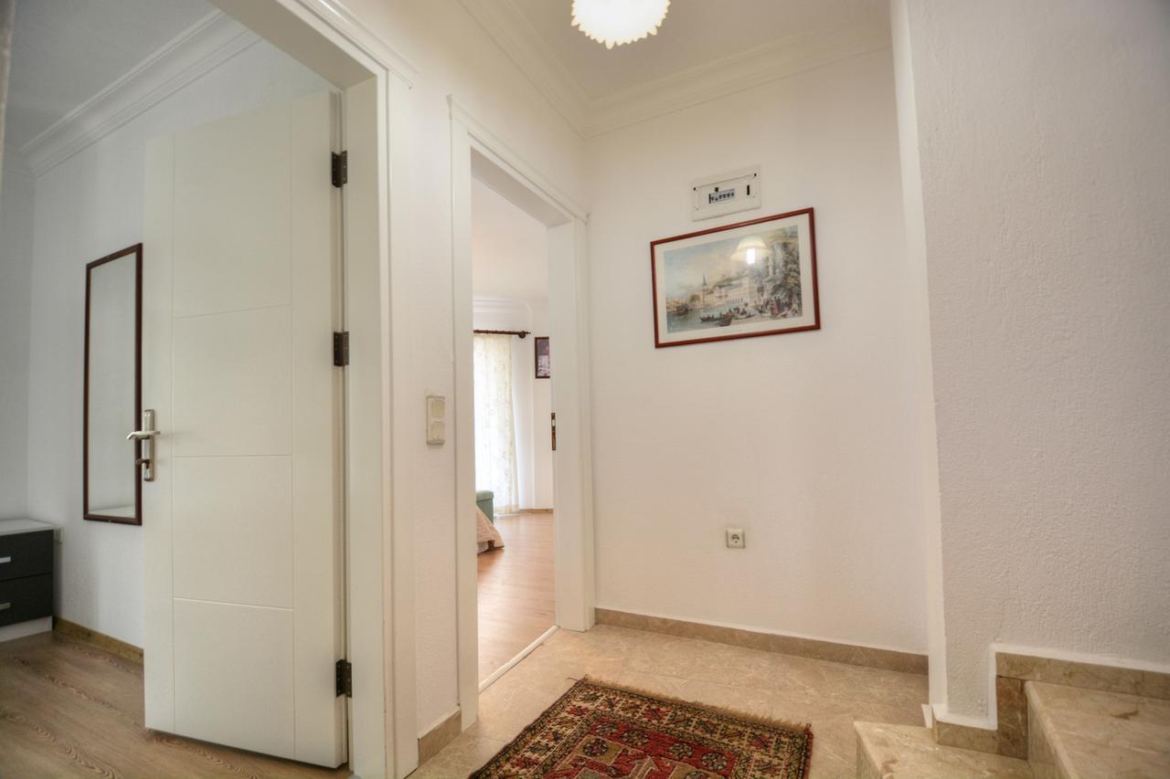 Aden Villa