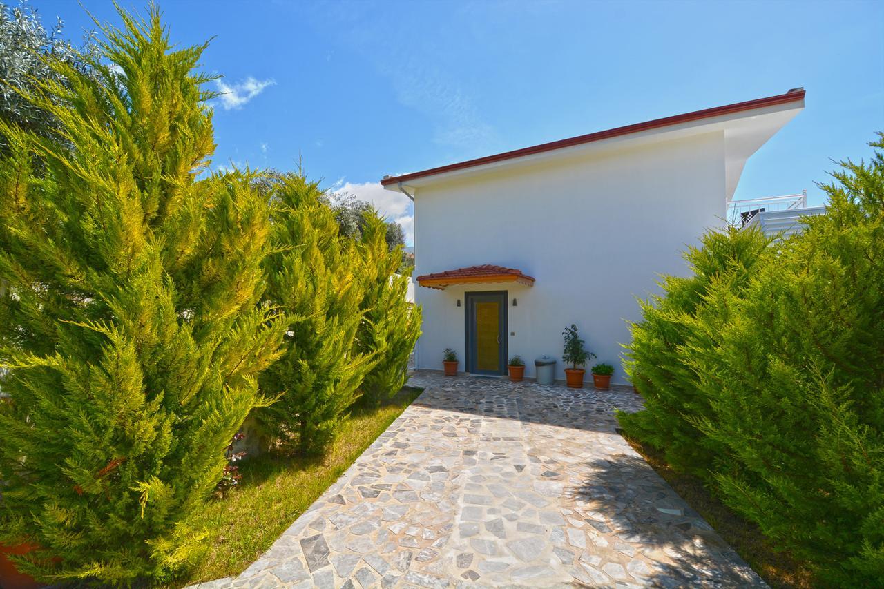 Dora * Kalkan
